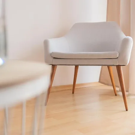 Spacious, Quiet And Bright Apartment, Close Center - Backyard Parking - Mokotow 华沙