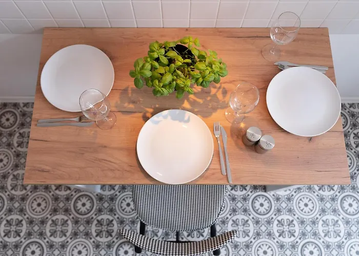 Spacious, Quiet And Bright Apartment, Close Center - Backyard Parking - Mokotow Warszawa