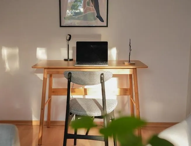 Spacious, Quiet And Bright Apartment, Close Center - Backyard Parking - Mokotow Lejlighed Warszawa