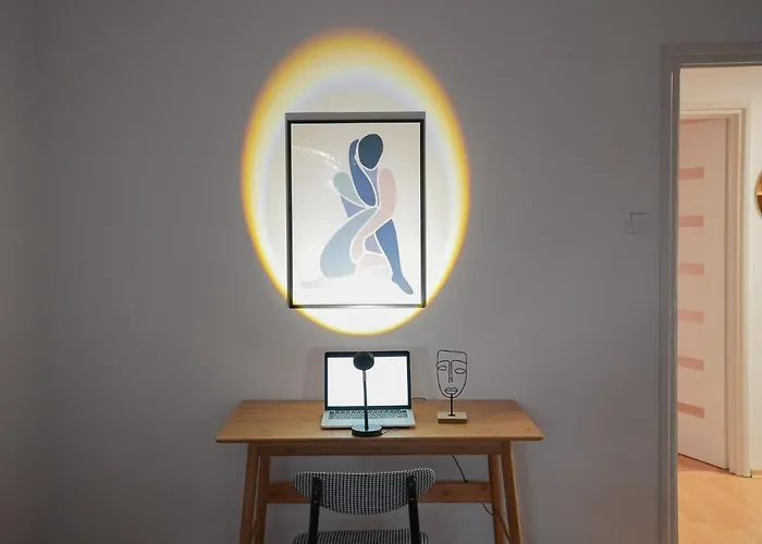 Lejlighed Spacious, Quiet And Bright Apartment, Close Center - Backyard Parking - Mokotow