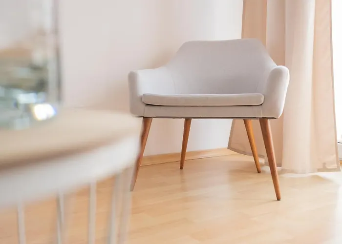 Spacious, Quiet And Bright Apartment, Close Center - Backyard Parking - Mokotow Warszawa