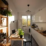 Spacious, Quiet&bright Apartment, Close Center - Mokotów Air-conditioned * Varsóvia