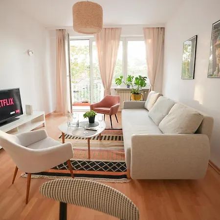 Apartment Spacious, Quiet And Bright Apartment, Close Center - Backyard Parking - Mokotow *